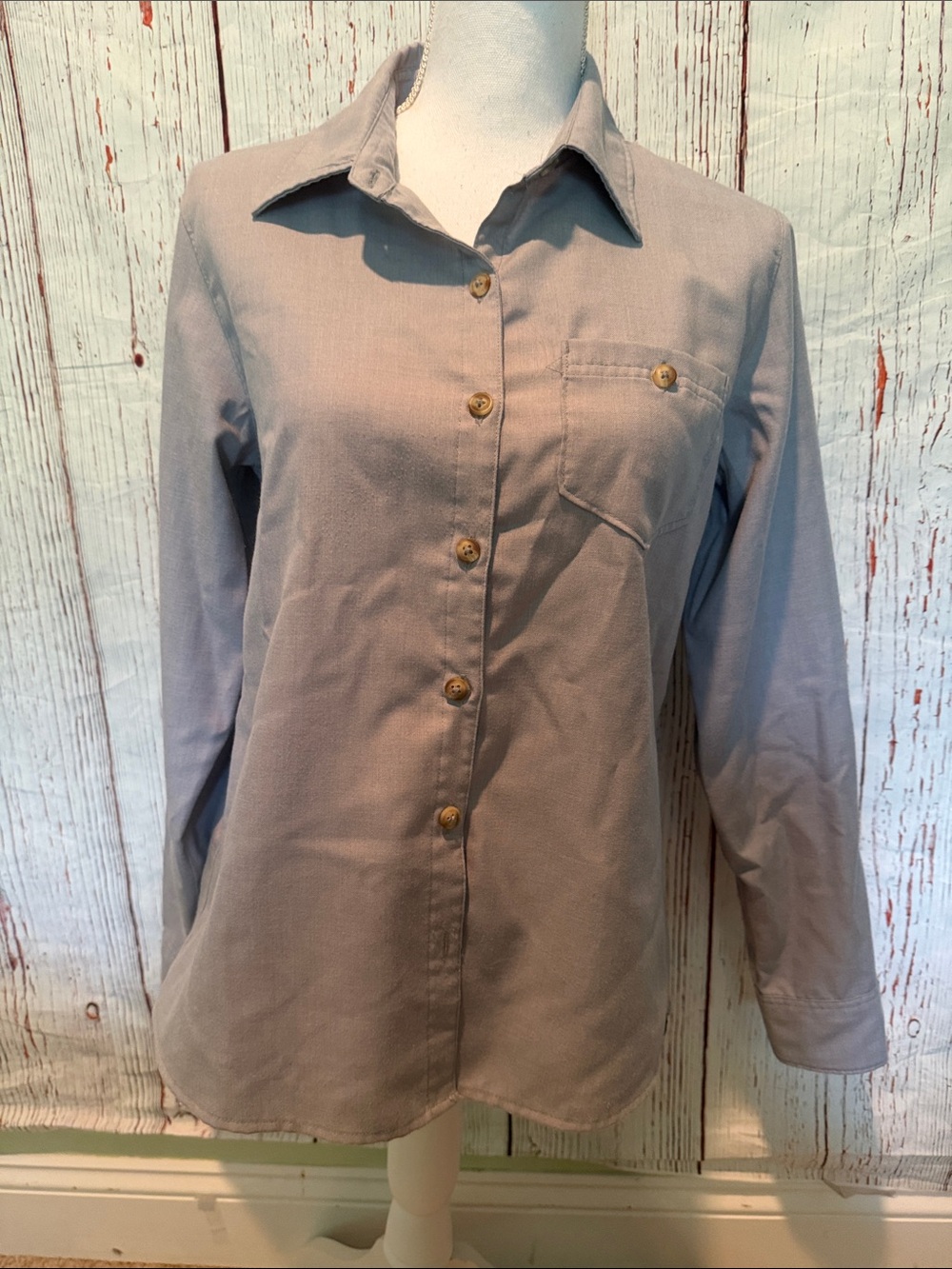 Classic Button-Down Shirt in Light blue